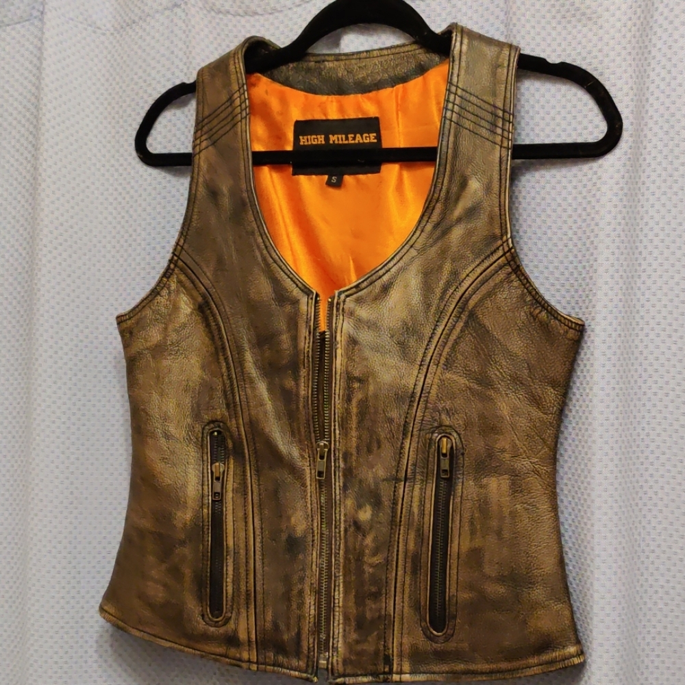 Woman's genuine leather vest